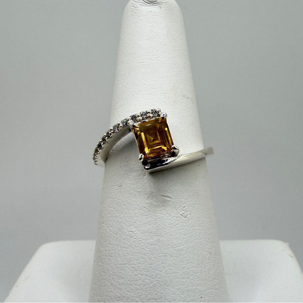 NWOT 5mm princess cut, faceted Citrine w/ accent cz diamonds ring in 925!